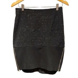 Aritzia Wilfred le fou pencil skirt. Knee length. size 8